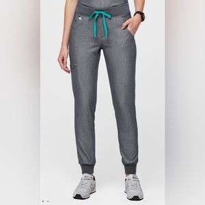 FIGS Zamora Joggers in Graphite. Brand new in package.